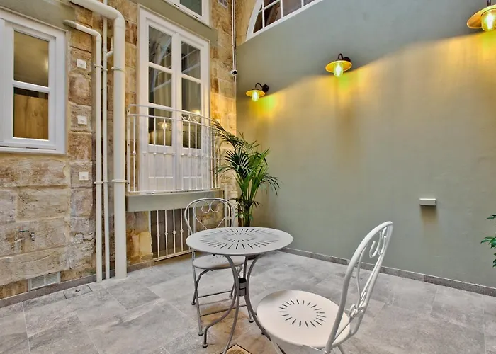 Chateau La Vallette - Barrakka Gæstehus 3*